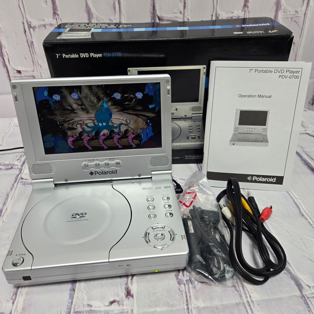 Polaroid PDV-0700 7 Inch Portable DVD Player Silver Widescreen LCD with Box